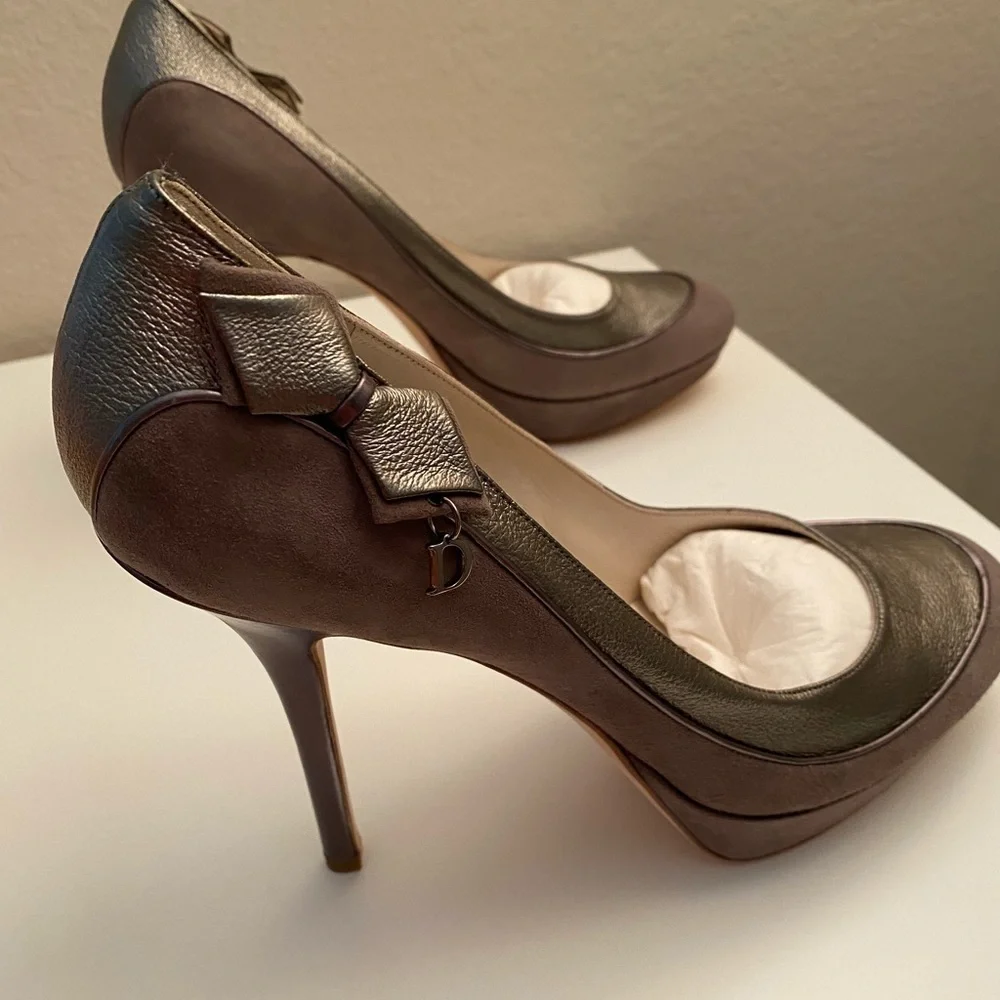 Dior Deco Dorsay Pump In Stone. New In Box. 100% Authentic